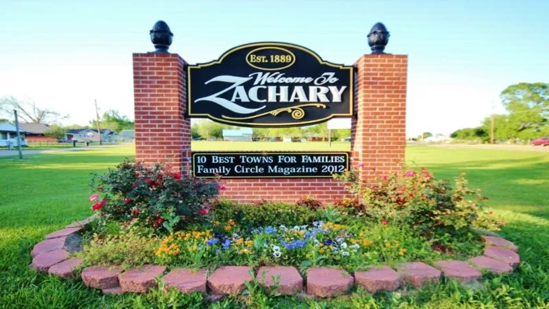 zachary louisiana roofing contractor concept