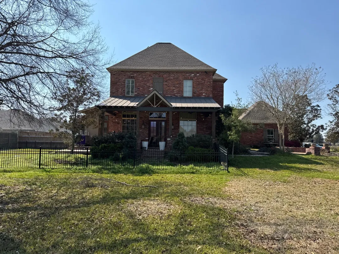 Architectural shingle roof replacement in Zachary, Louisiana by Roof Rescue